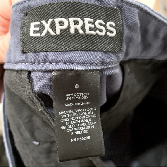 EXPRESS Denim Blue Cotton Low-Rise Short Shorts - Picture 3 of 3